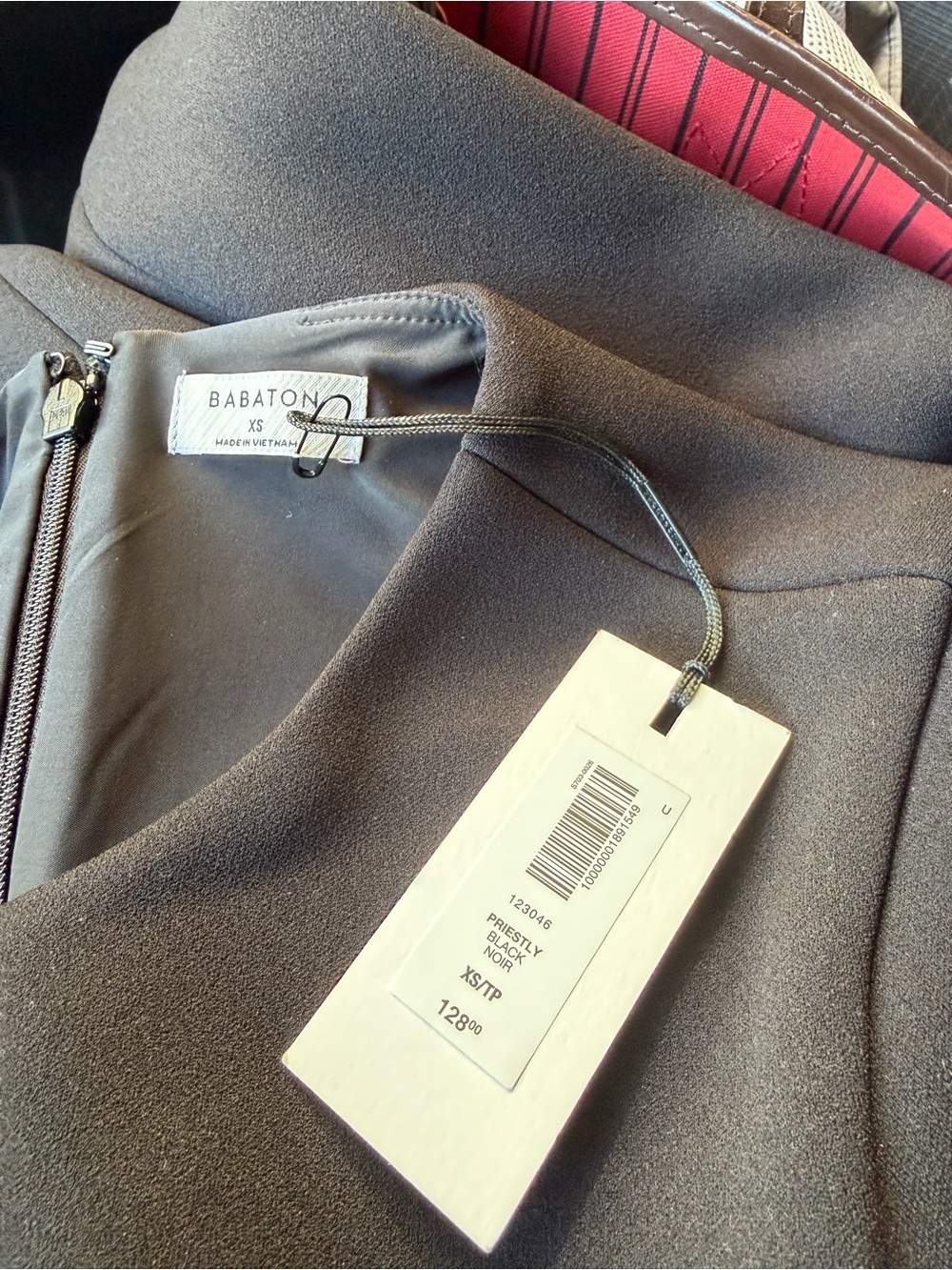 Aritzia Babaton Priestly Dress - Picture 4 of 4